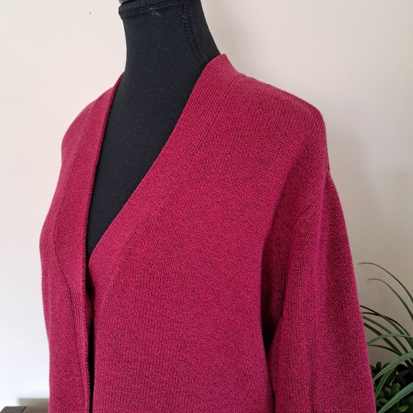 GAP Women's Red Cardigan Sweater - Picture 6 of 7